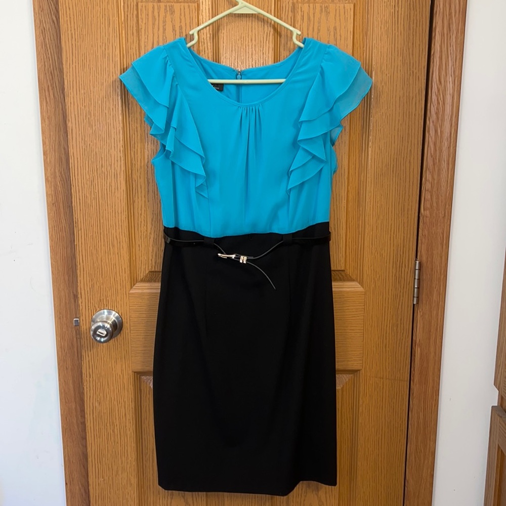 ALYXdress Ruffled sleeve top with straight skirt